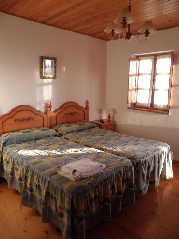 Casa De Aldea La Ablanera Guest House Cangas de Onís Room photo